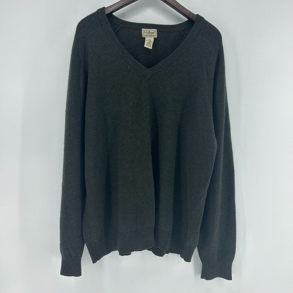 Vintage L.L. Bean 100% Lambswool Sweater Men's L Green V-Neck